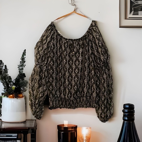 🍄Heartsoul open sleeve blouse - Picture 1 of 4